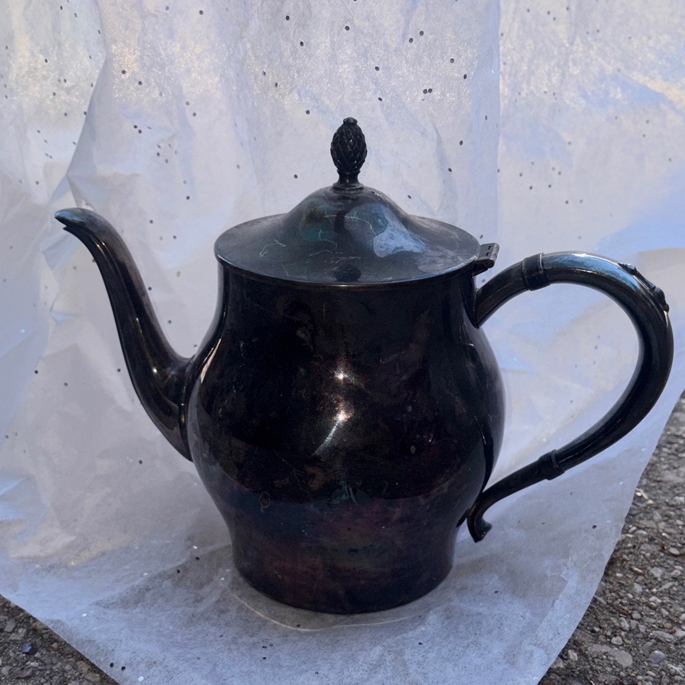 Vintage Tarnished Silver Tea/Coffee Pot - Classic Curved Silhouette